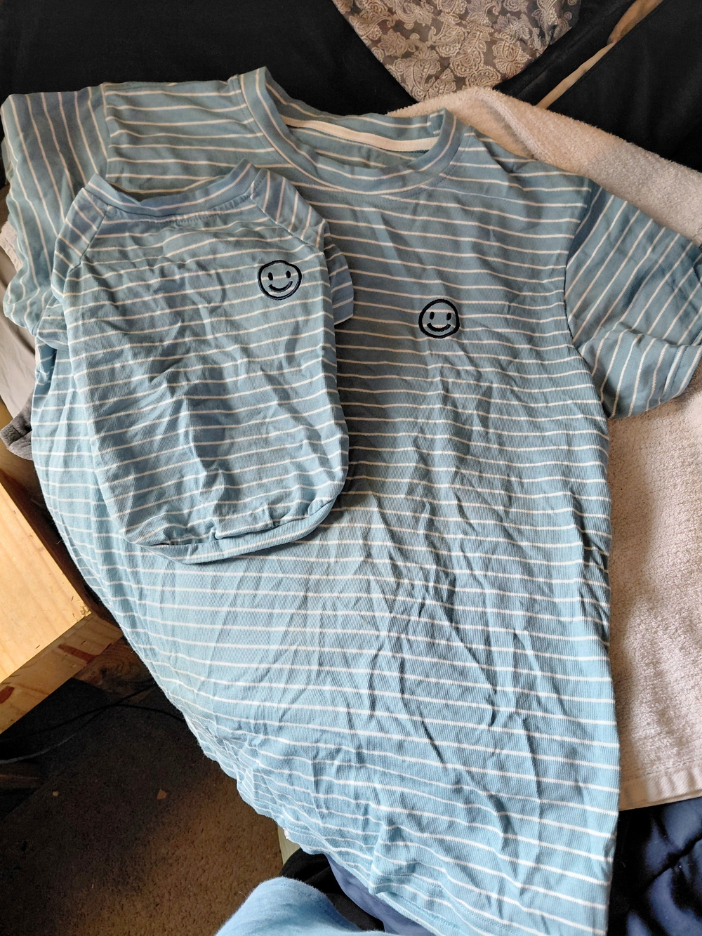 Pet And Me Striped Light Blue Short Sleeve Tee M with Matching Pet Outfit XL